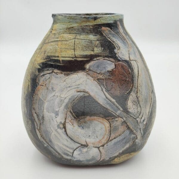 Keramikvase med figur