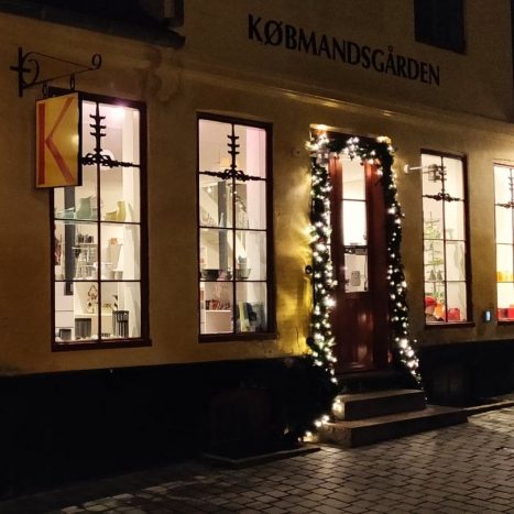 butikken med julebelysning